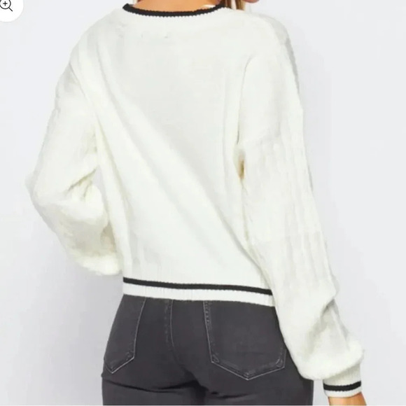 Cardigan Sweater Cable Knit Oversized Boxy Ivory Cream Cropped Ribbed Cozy - Picture 4 of 8